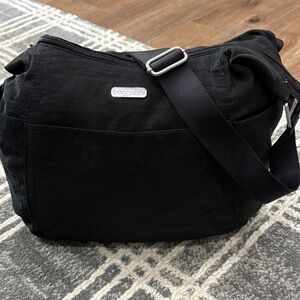 Baggallini Black Messenger Bag